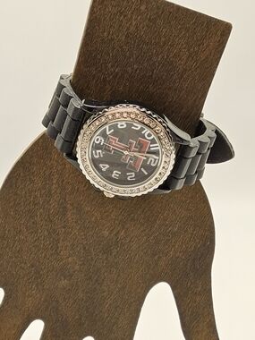 Texas Tech Red Raiders Rhinestone Bezel Wristwatch (Black Silicone Strap)
​Descr